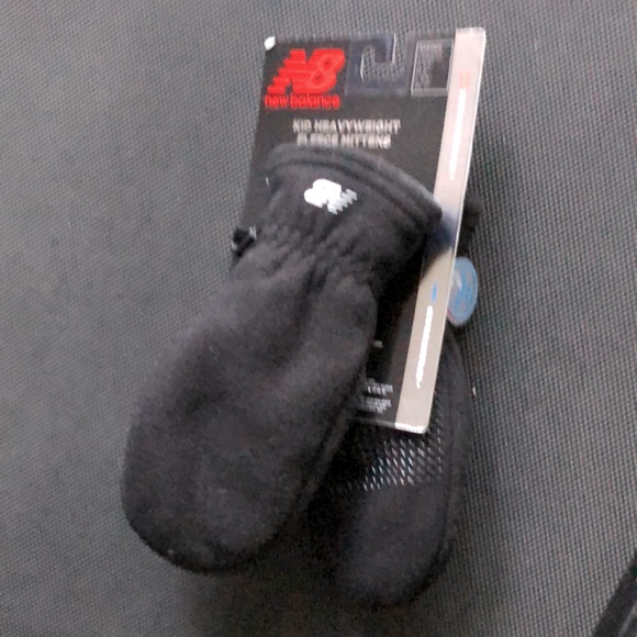 NB (L) heavy weight fleece mittens - Picture 1 of 9